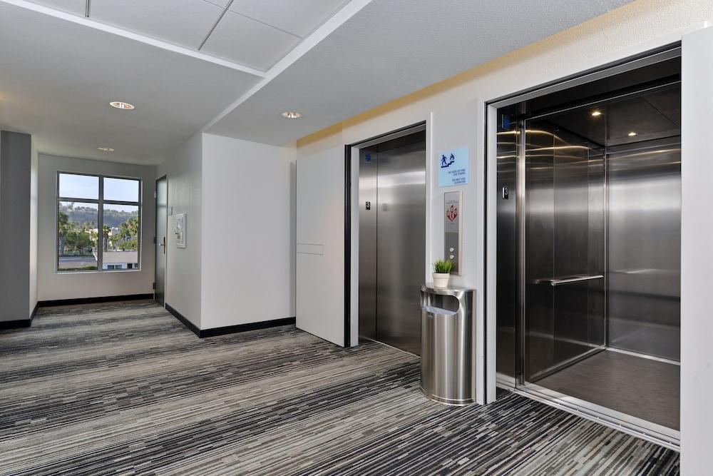 Holiday Inn Express & Suites San Diego - Mission Valley By Ihg Экстерьер фото