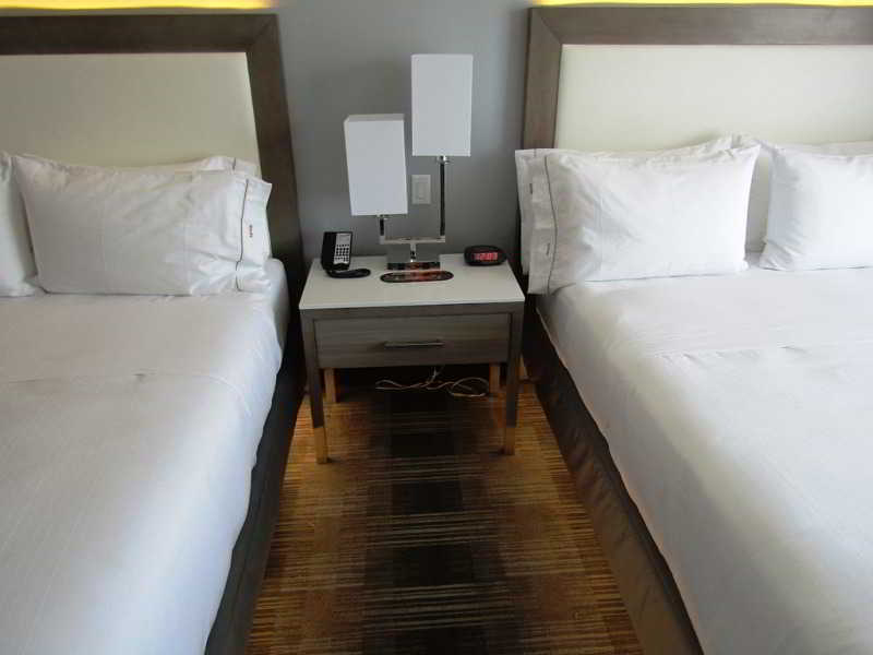 Holiday Inn Express & Suites San Diego - Mission Valley By Ihg Экстерьер фото