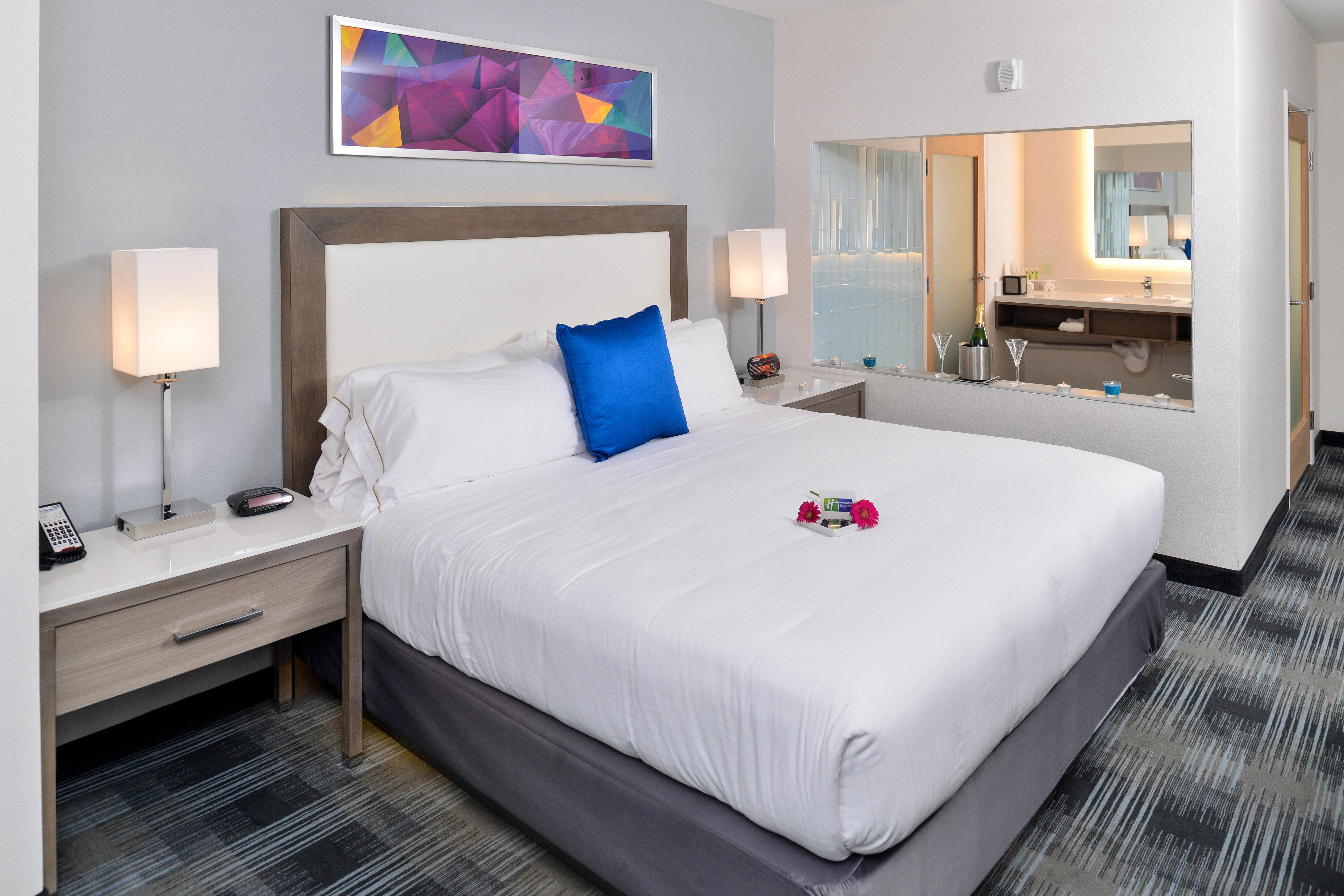 Holiday Inn Express & Suites San Diego - Mission Valley By Ihg Экстерьер фото