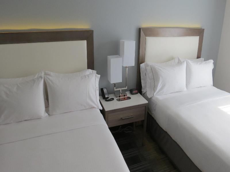 Holiday Inn Express & Suites San Diego - Mission Valley By Ihg Экстерьер фото