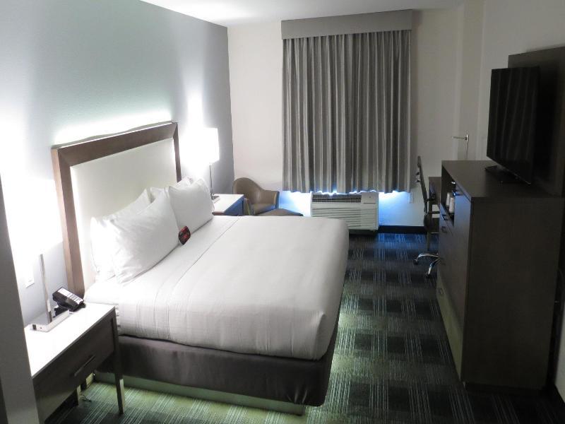 Holiday Inn Express & Suites San Diego - Mission Valley By Ihg Экстерьер фото